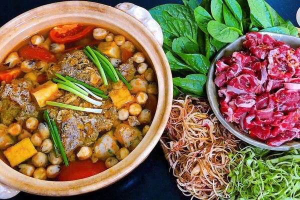 Lẩu riêu cua bắp bò